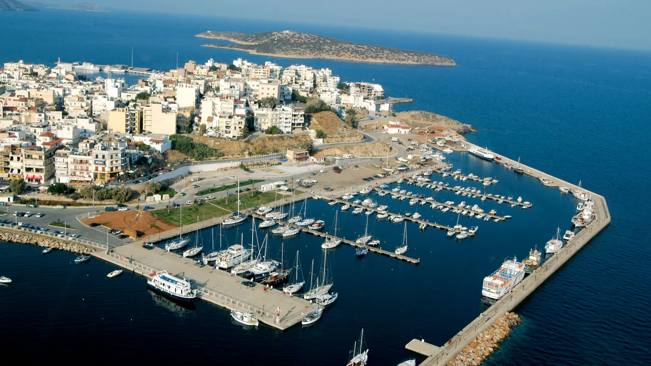 Agios Nikolaos, Zakynthos lauttakohde