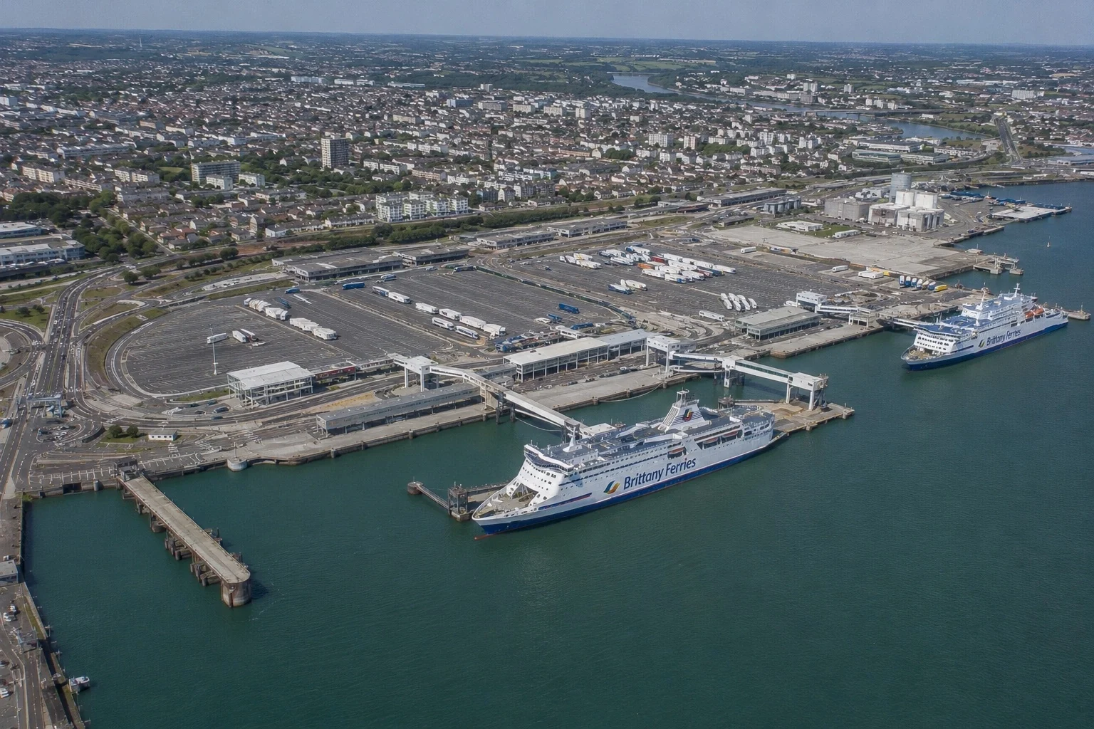 Ouistreham matkustajalauttaterminaali serving Caen in Normandy
