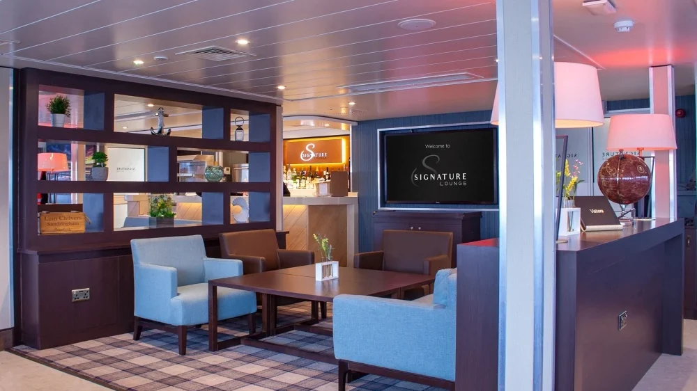 Signature Lounge aboard a Red Funnel lautta