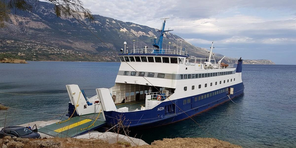 Pesada, Kefalonia–Agios Nikolaos, Zakynthos-lauttareitti